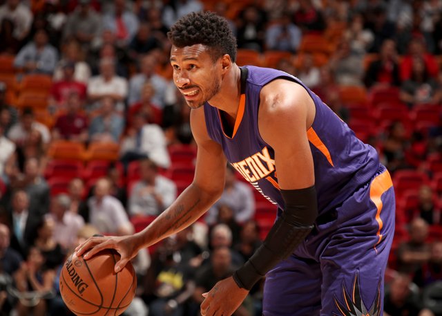 manbetx-从拉齐奥止住颓势备战意大利杯到今晚菲尼克斯太阳调整名单以备NBA季后赛，尼斯今晚临场应变 