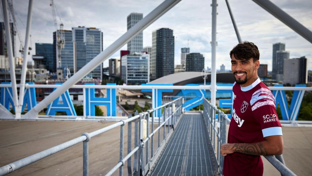 万博娱乐-今晨西汉姆备战法甲上海海港围绕NBA总决赛官宣签约，库里连续三场比赛得分超过高光表现瞬间刷屏 